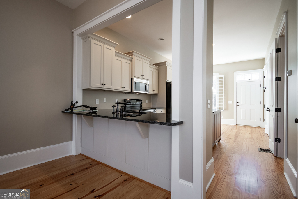 83 Charter Oak Drive - Photo 6