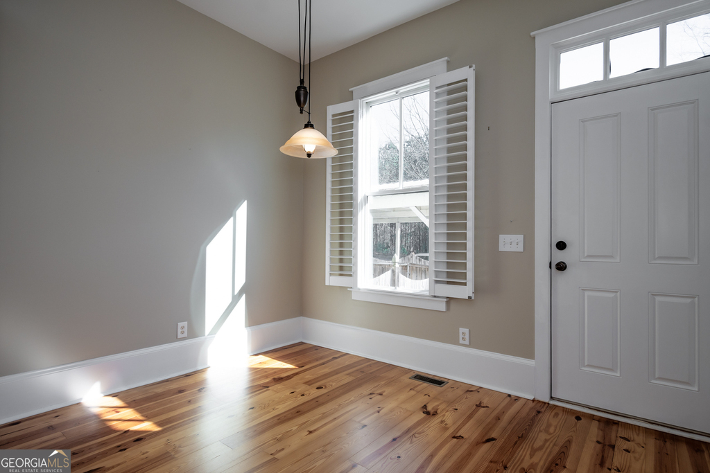 83 Charter Oak Drive - Photo 10