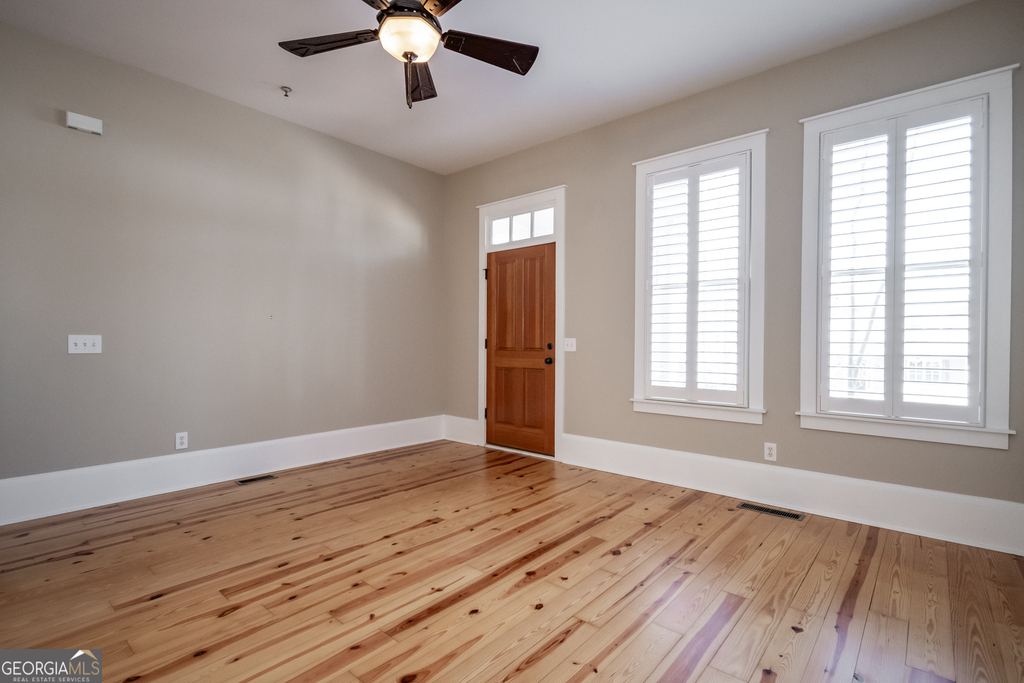 83 Charter Oak Drive - Photo 5