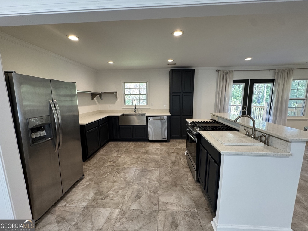 995 Fleetwood Circle Sw - Photo 2