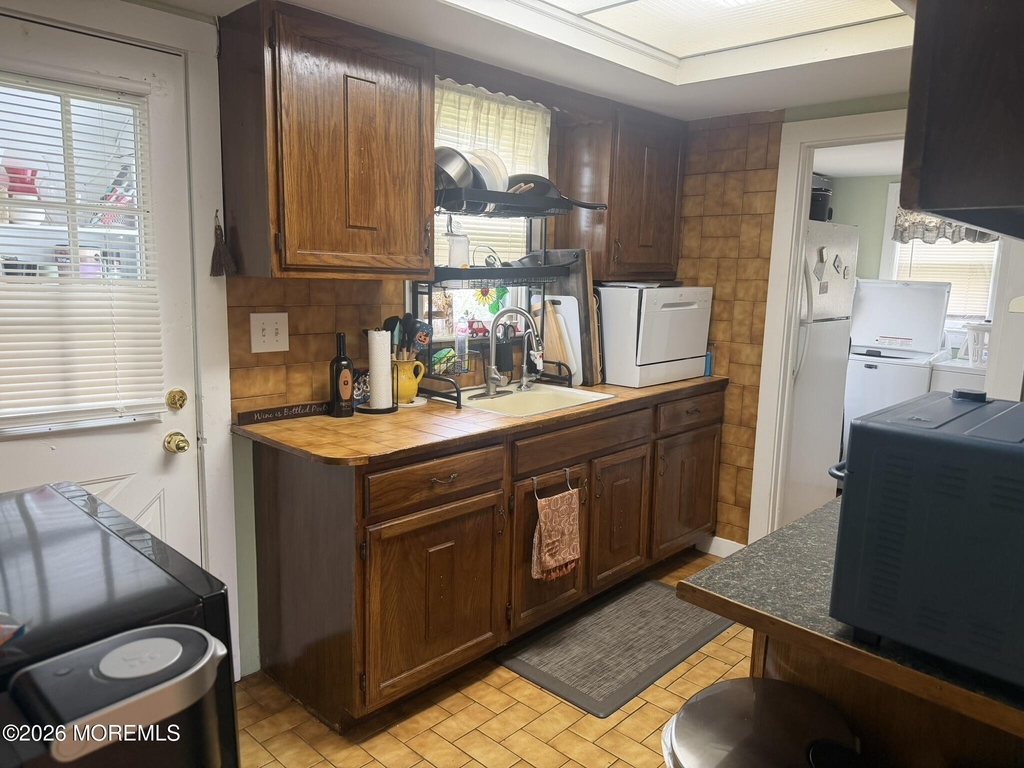 53 Steiner Avenue - Photo 6