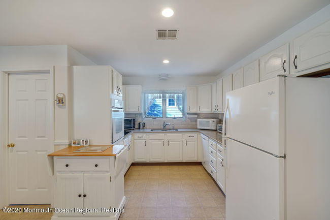 315 Tuttle Avenue - Photo 6