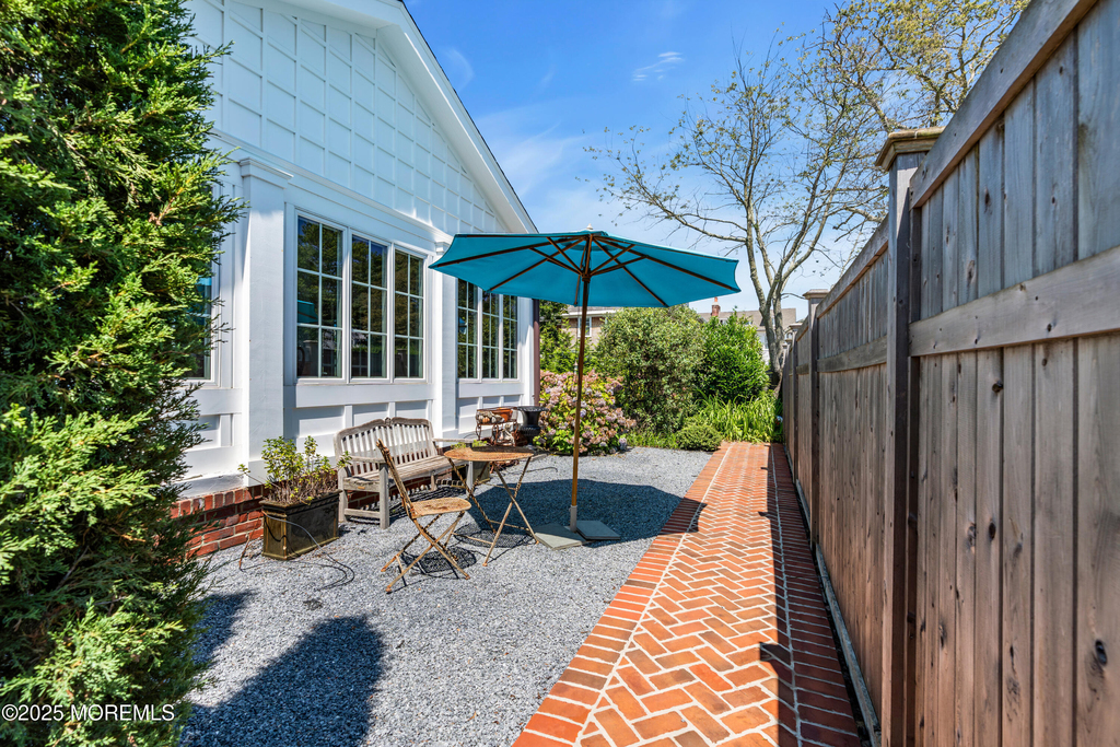 15 West Street - Photo 45