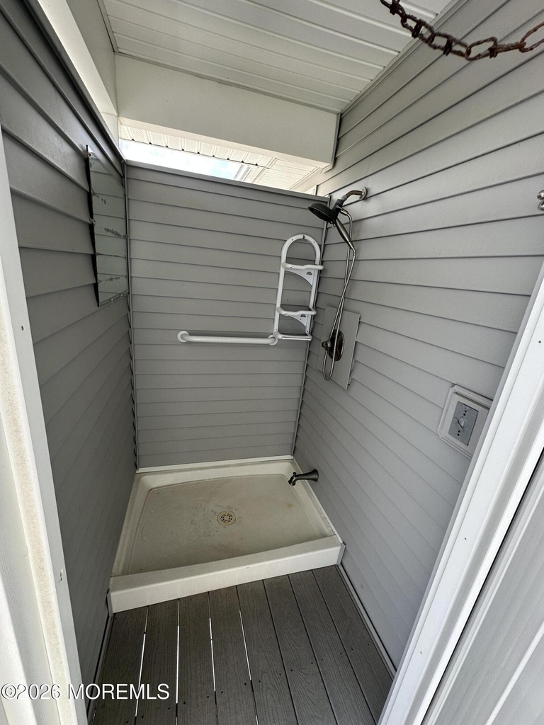 17 7th Avenue - Photo 3