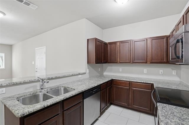 514 E Hazelwood Street - Photo 6