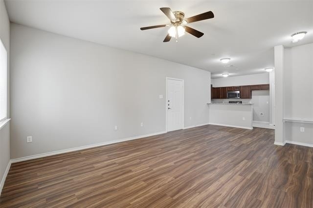 514 E Hazelwood Street - Photo 1
