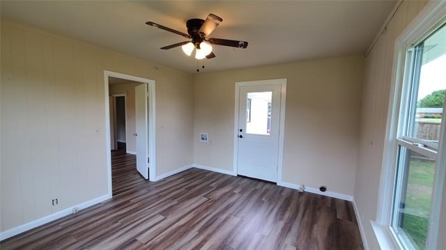 1237 S Waco Street - Photo 4