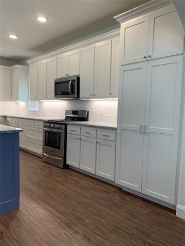 3240 Sandage Avenue - Photo 6
