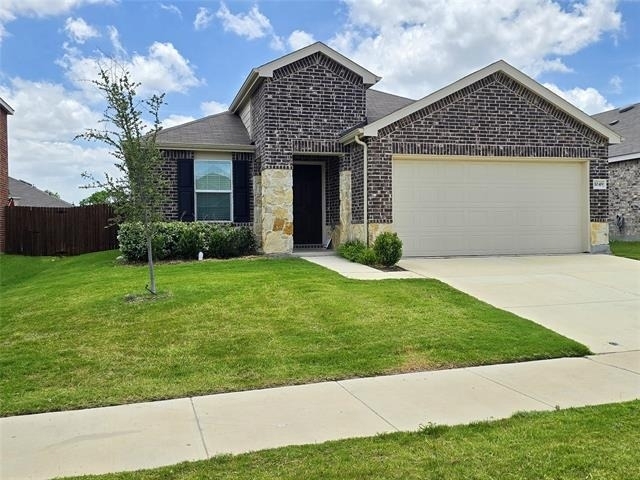 1049 Knightly Lane - Photo 0