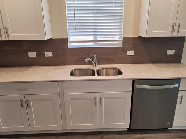 1049 Knightly Lane - Photo 6