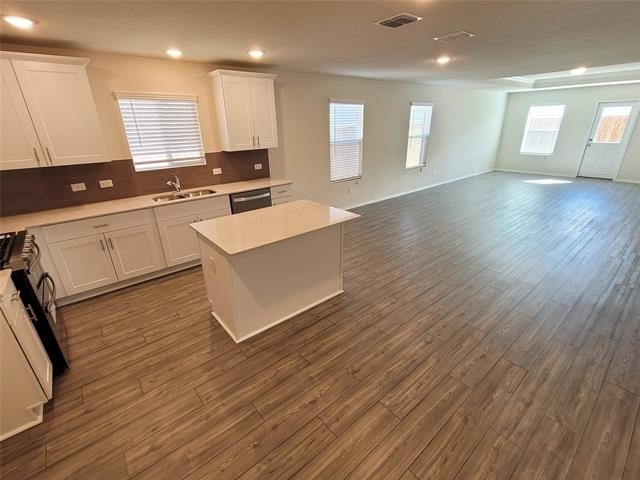 1049 Knightly Lane - Photo 4