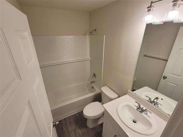 1049 Knightly Lane - Photo 13