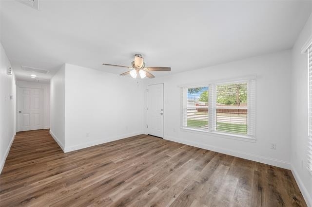 1720 Bagby Avenue - Photo 3