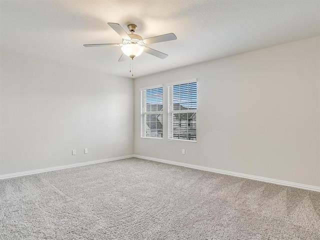 2612 Gateway Avenue - Photo 11