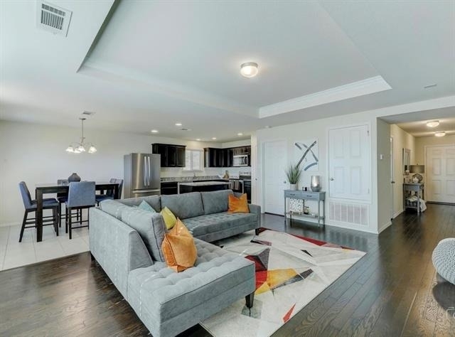 2207 Heaton Street - Photo 4