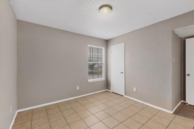 8024 Cambridge Circle - Photo 28