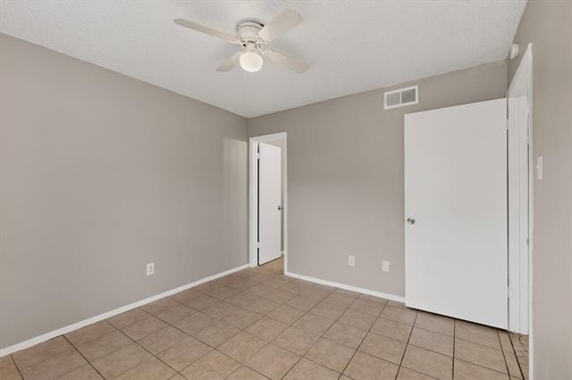 8024 Cambridge Circle - Photo 24