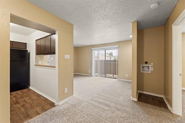 2515 Altamesa Boulevard - Photo 5