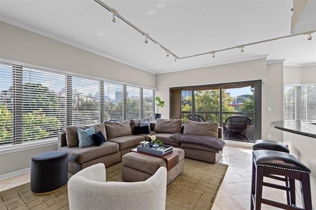 3030 Mckinney Avenue - Photo 2