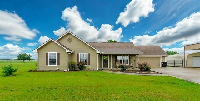 1808 County Road 2712 - Photo 1