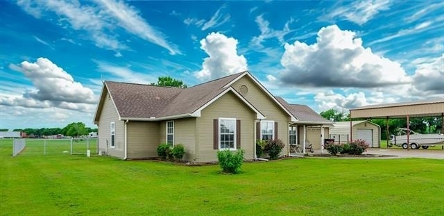 1808 County Road 2712 - Photo 2