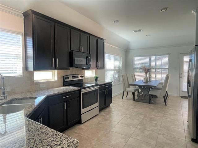 1801 Brownwood Boulevard - Photo 2
