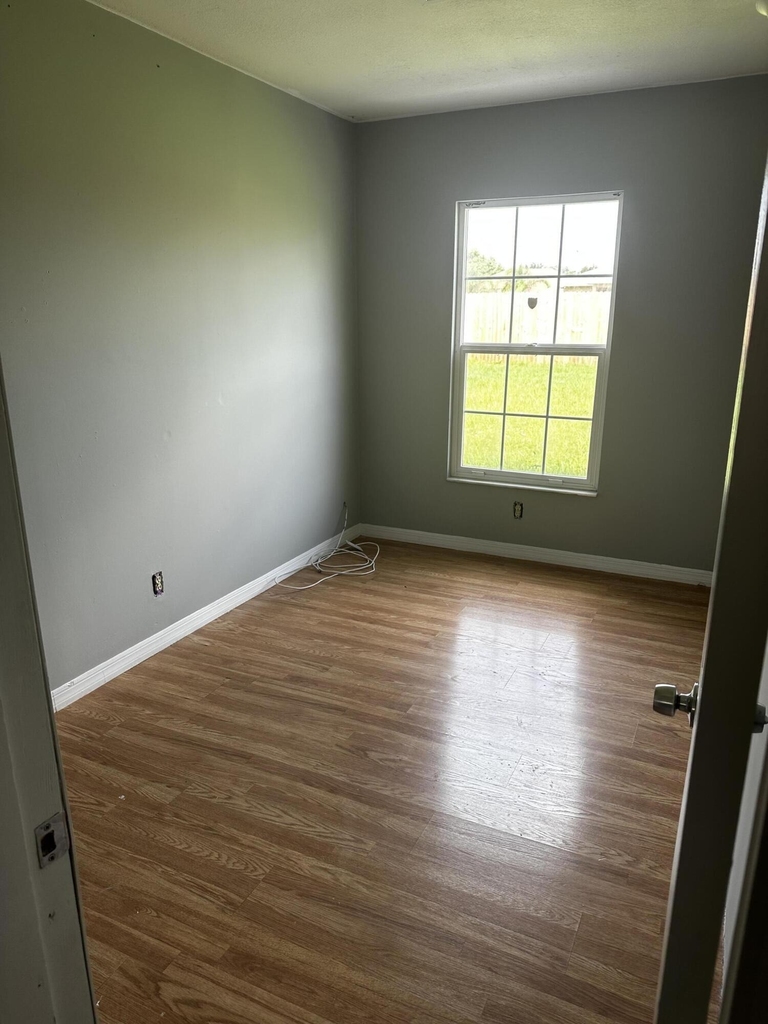1021 Sw Dubois Avenue - Photo 10