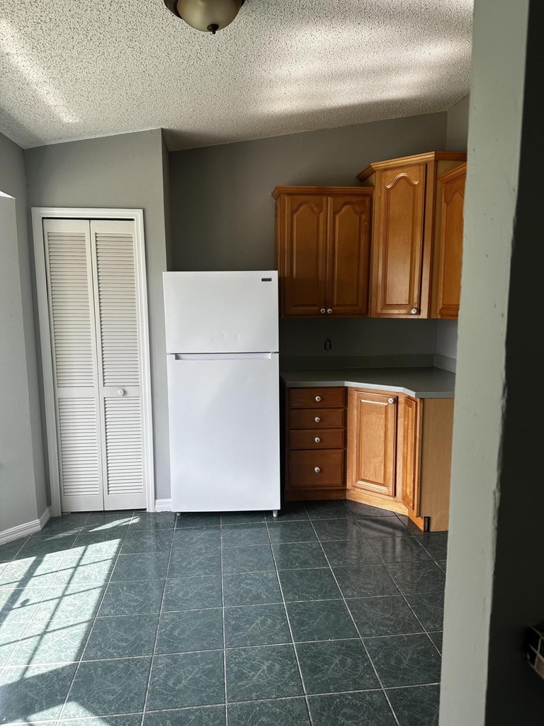 1021 Sw Dubois Avenue - Photo 5
