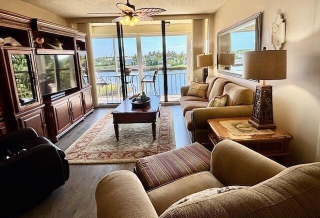 2201 Marina Isle Way - Photo 3