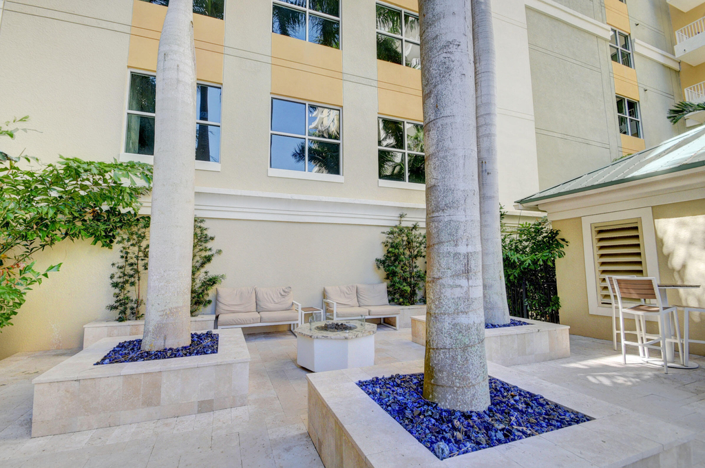 700 E Boynton Beach Boulevard - Photo 29