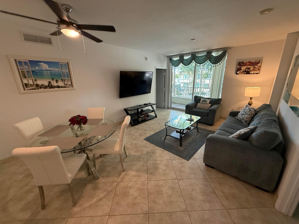 700 E Boynton Beach Boulevard - Photo 2