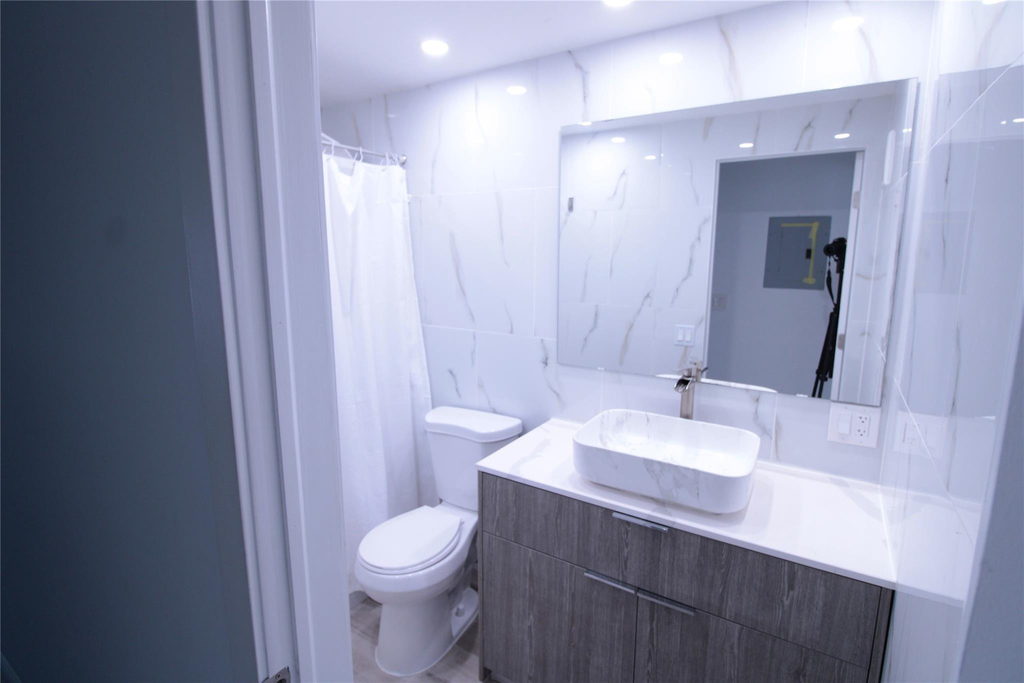 600 Layne Boulevard - Photo 9