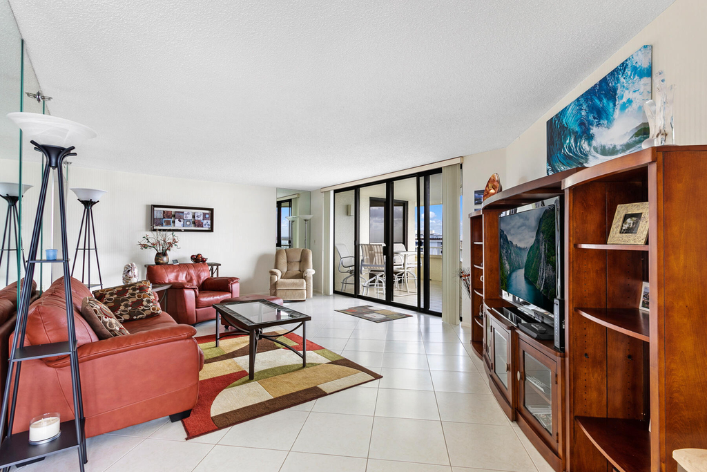 5070 N Ocean Drive - Photo 4