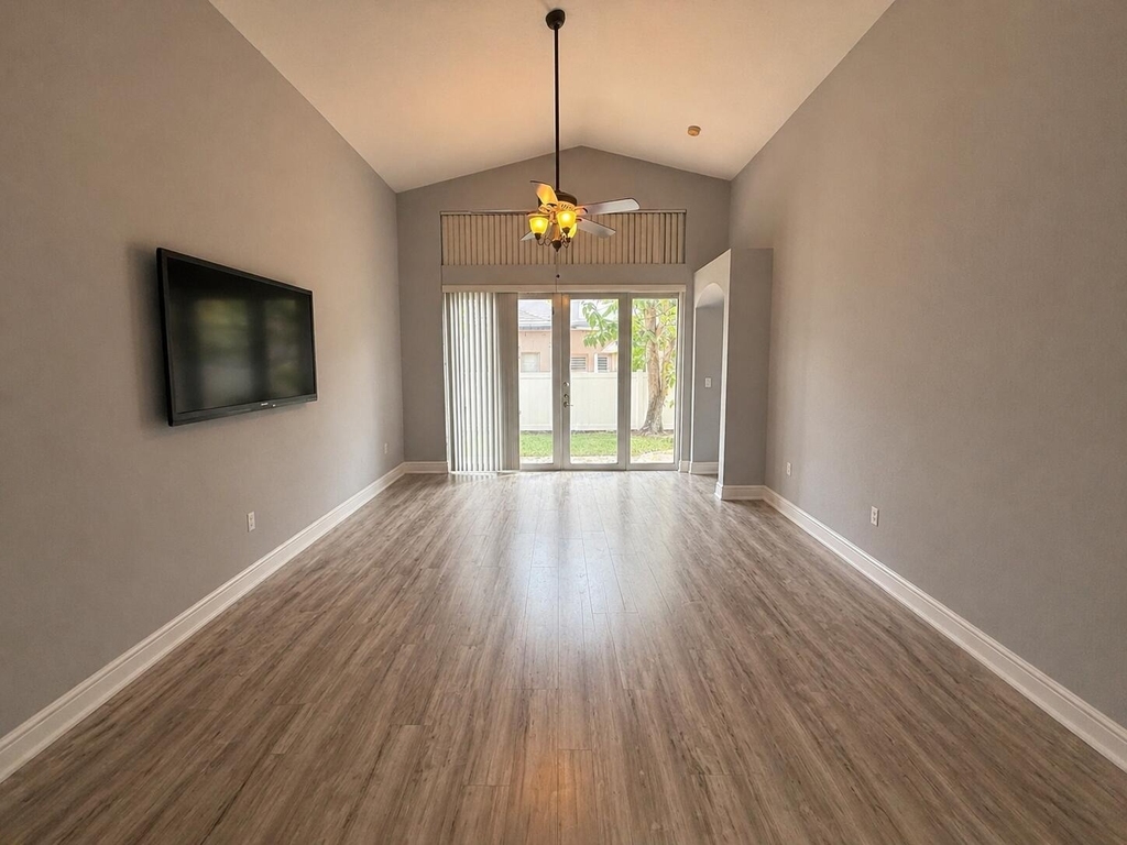 10372 Old Winston Court - Photo 6