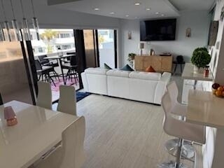 330 Se 20th Avenue - Photo 3