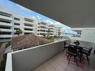 330 Se 20th Avenue - Photo 1
