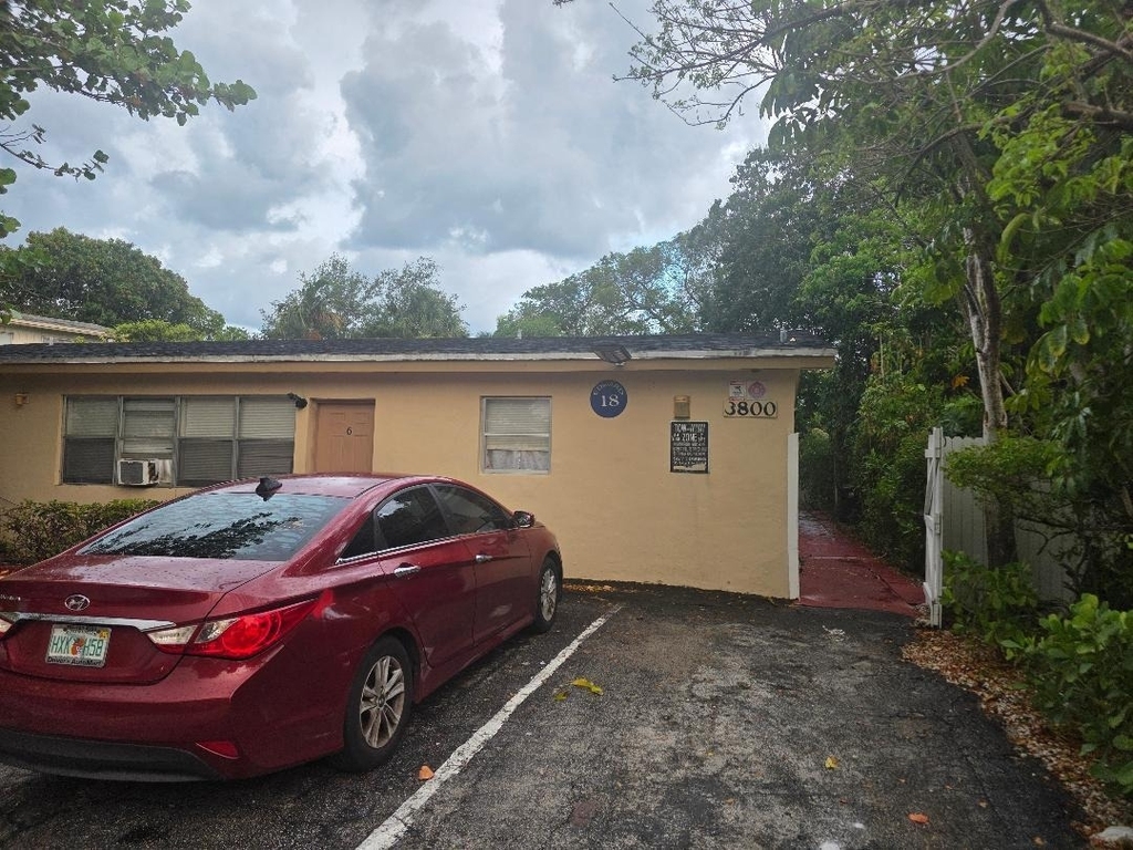 3800 Sw 2nd Court - Photo 1