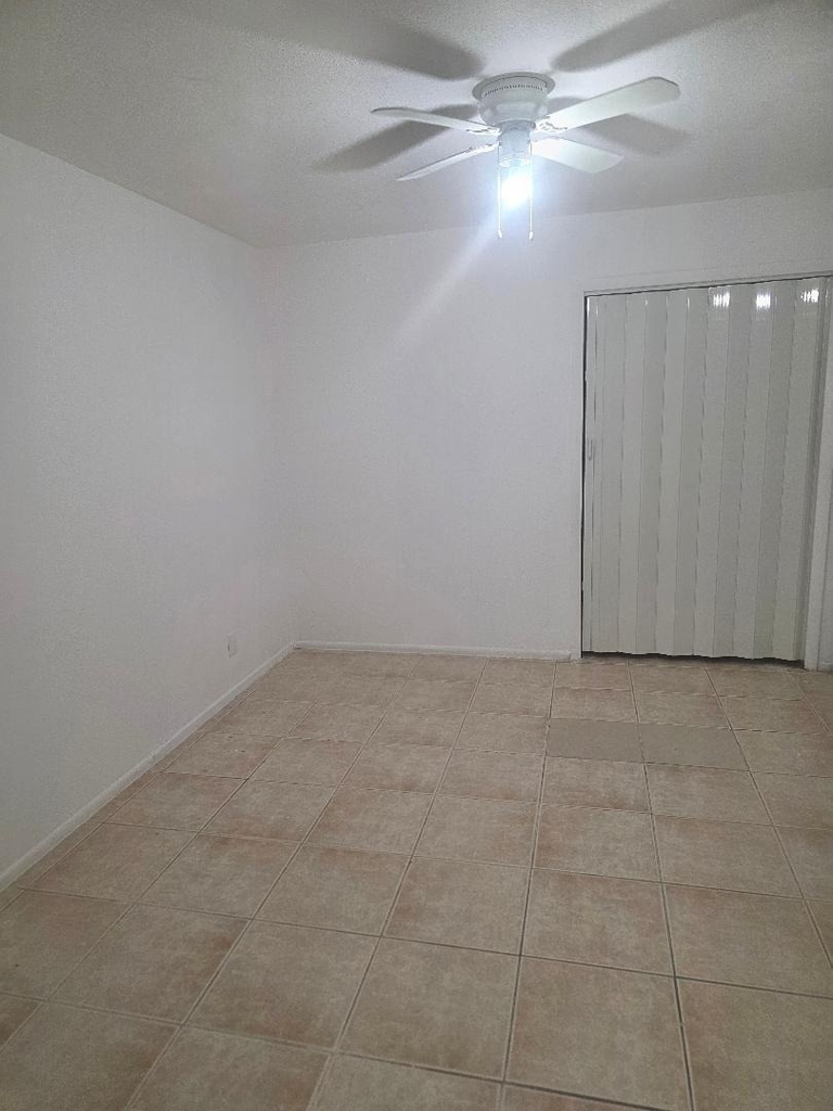 3800 Sw 2nd Court - Photo 7