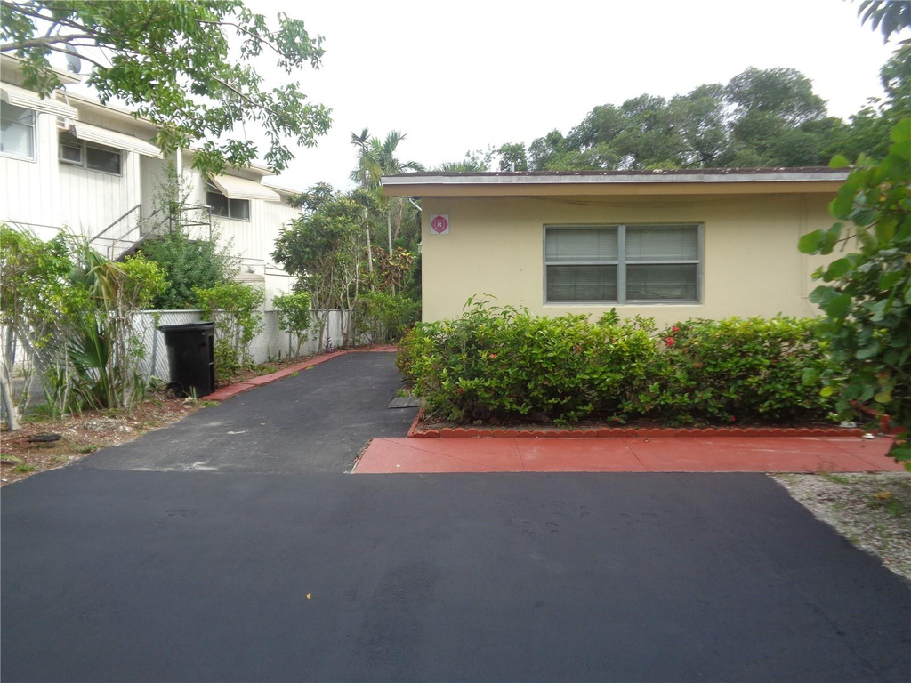 3800 Sw 2nd Court - Photo 0