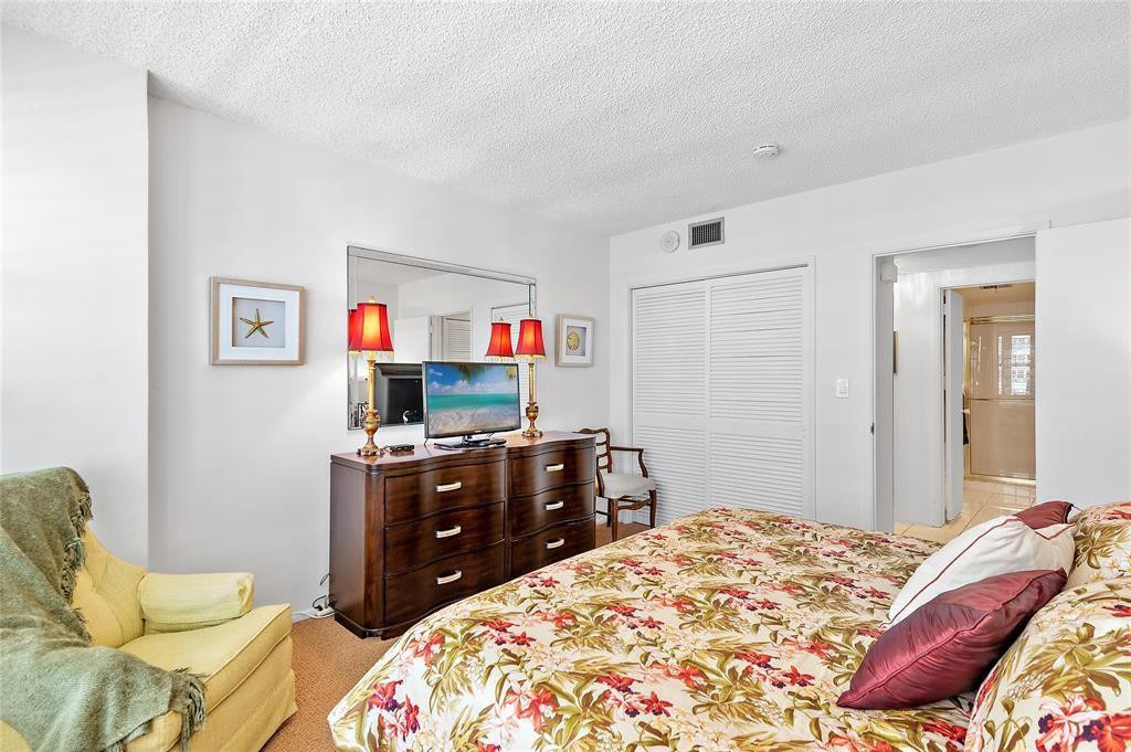 4010 Galt Ocean Drive - Photo 8