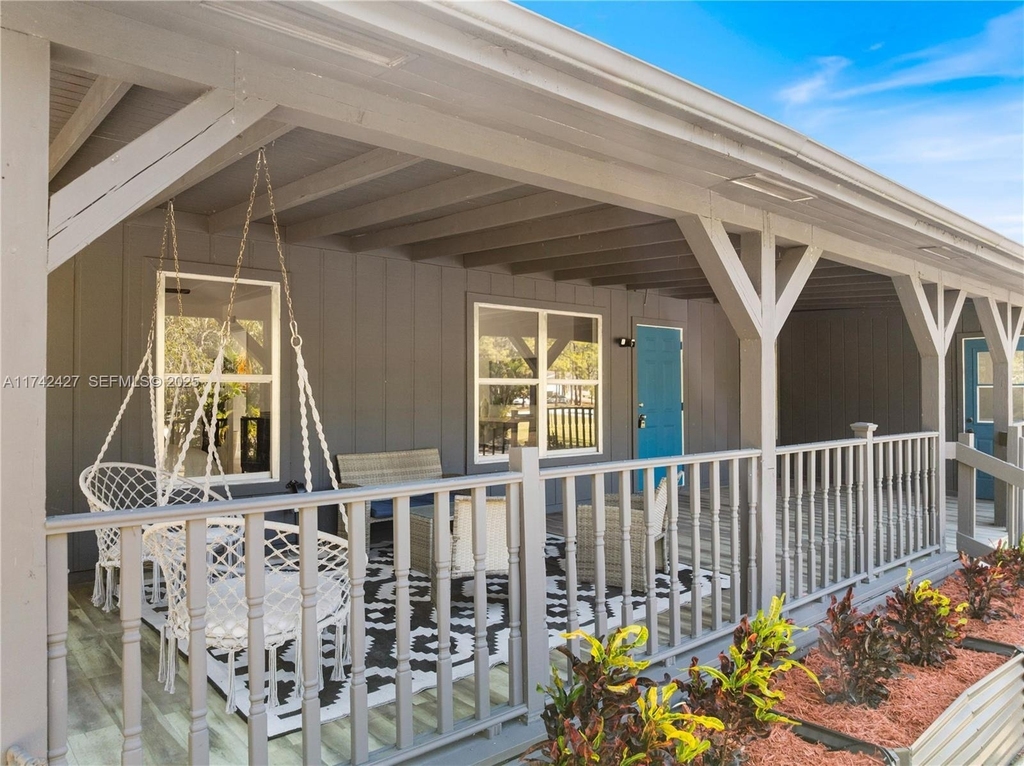 11448 N 68th St Street N - Photo 2