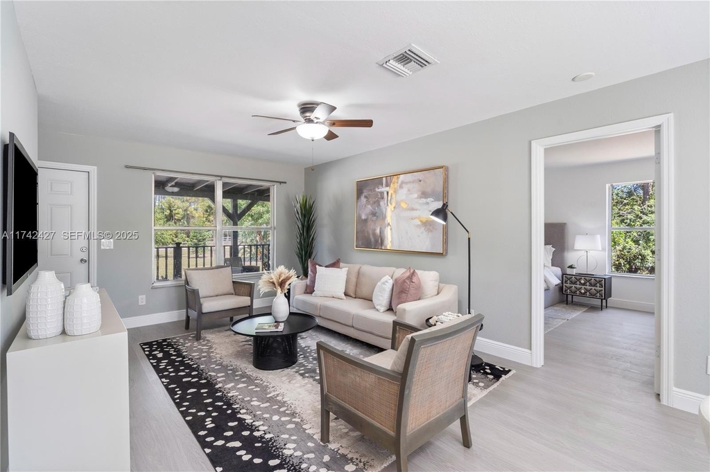11448 N 68th St Street N - Photo 8