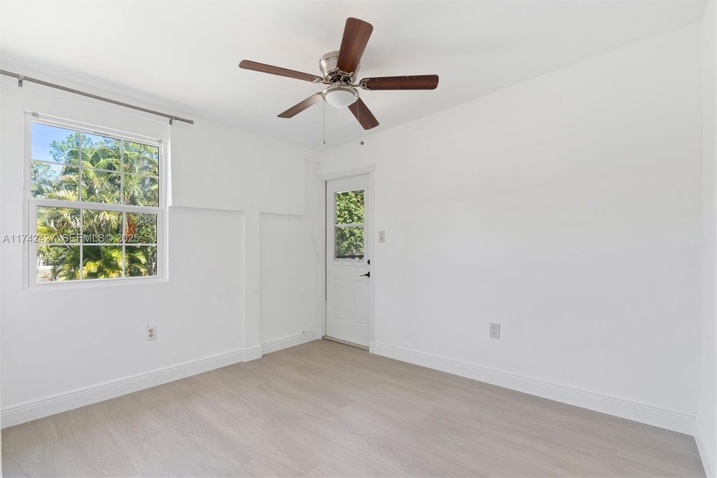 11448 N 68th St Street N - Photo 25