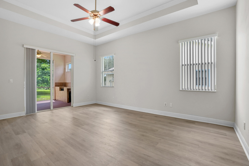 1092 Sw Majorca Avenue - Photo 29