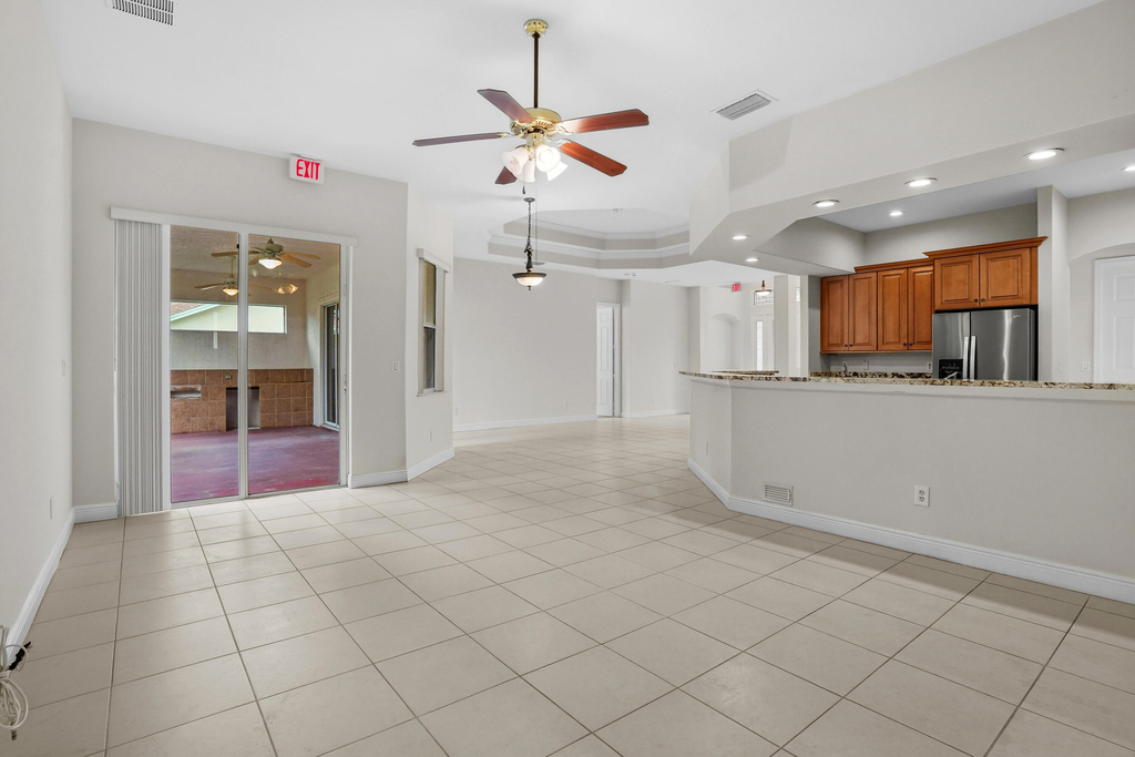 1092 Sw Majorca Avenue - Photo 14