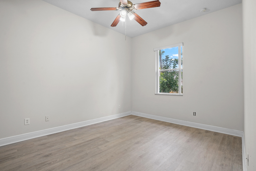 1092 Sw Majorca Avenue - Photo 23