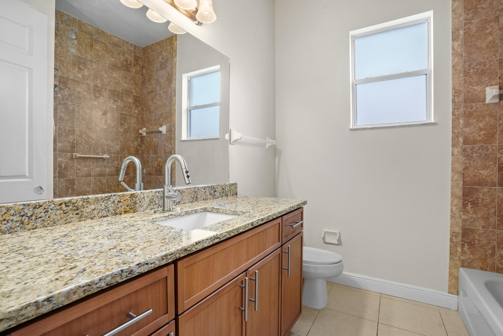 1092 Sw Majorca Avenue - Photo 24
