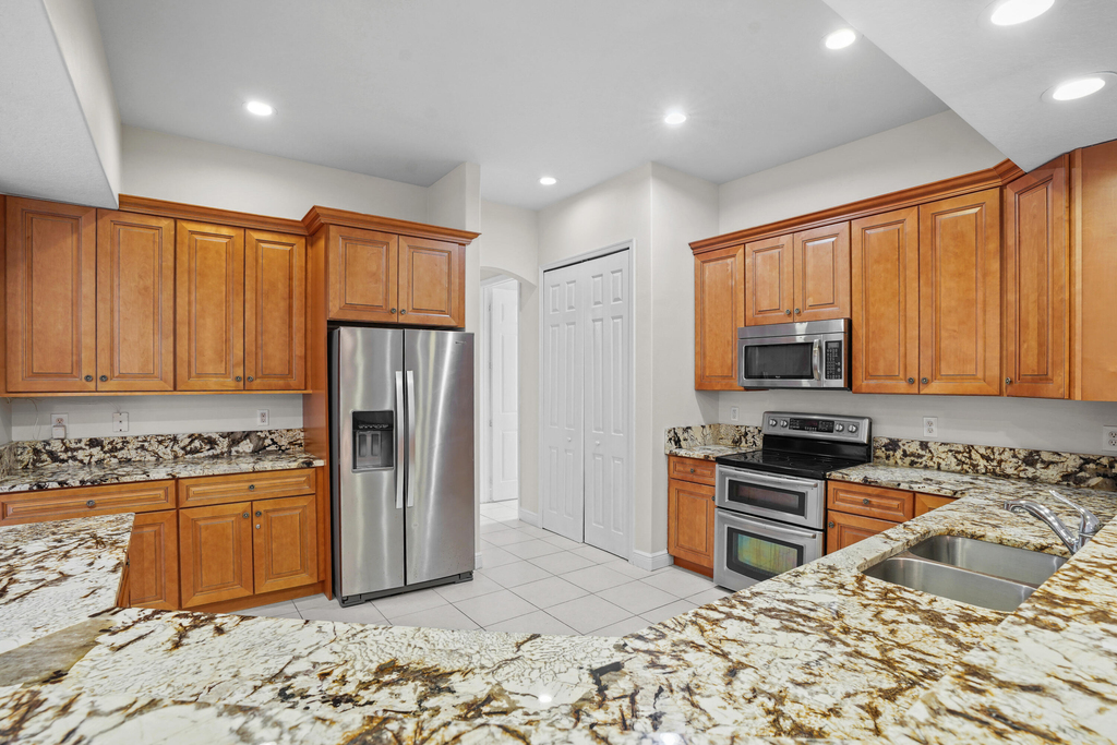 1092 Sw Majorca Avenue - Photo 20