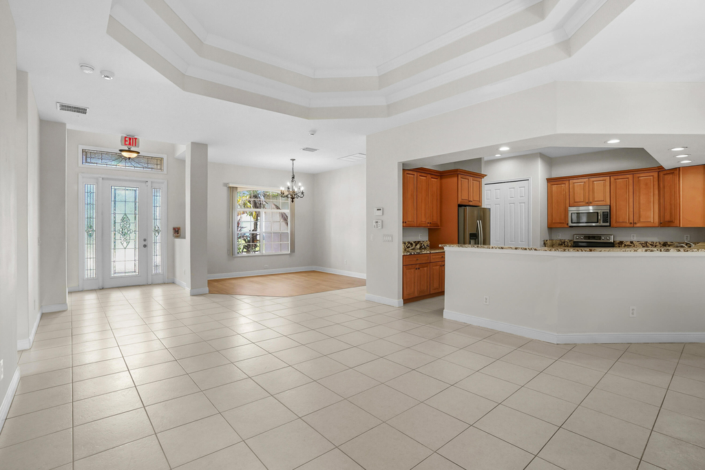1092 Sw Majorca Avenue - Photo 10