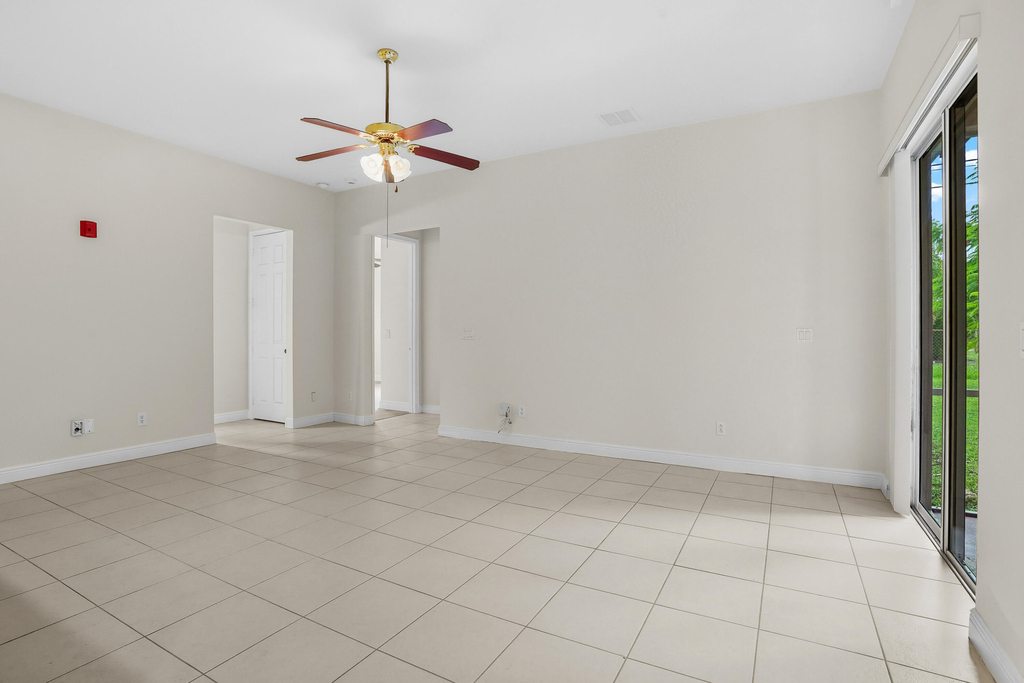 1092 Sw Majorca Avenue - Photo 16
